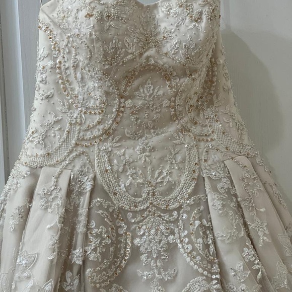 Oleg Cassini Beaded Lace Tulle Wedding Dress - Picture 6 of 9